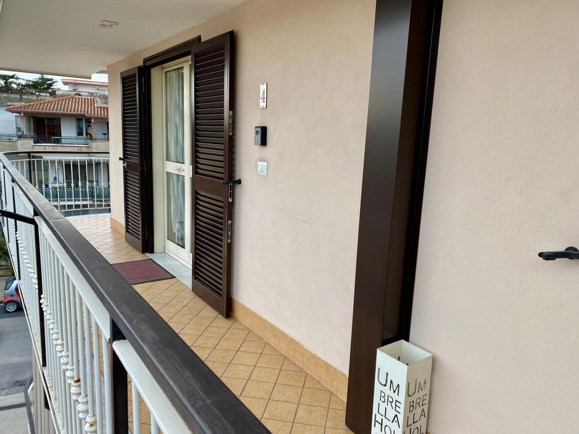 Casa Crispino Mansarda N4 Per 3 Persone Apartment *